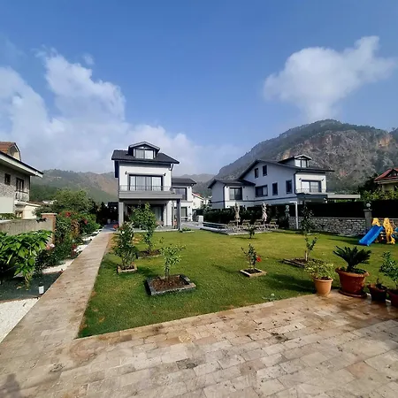 Villa Sapphire *