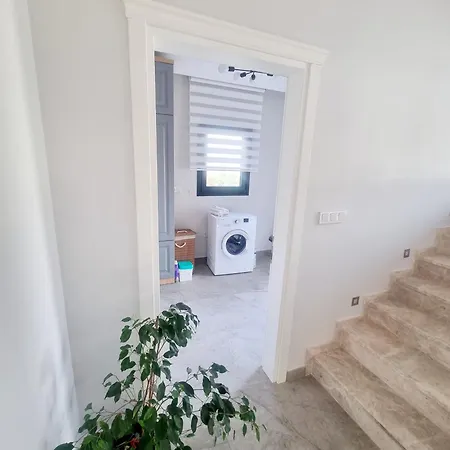 Sapphire Villa Eskiomerler