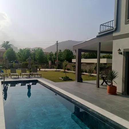 Villa Sapphire *